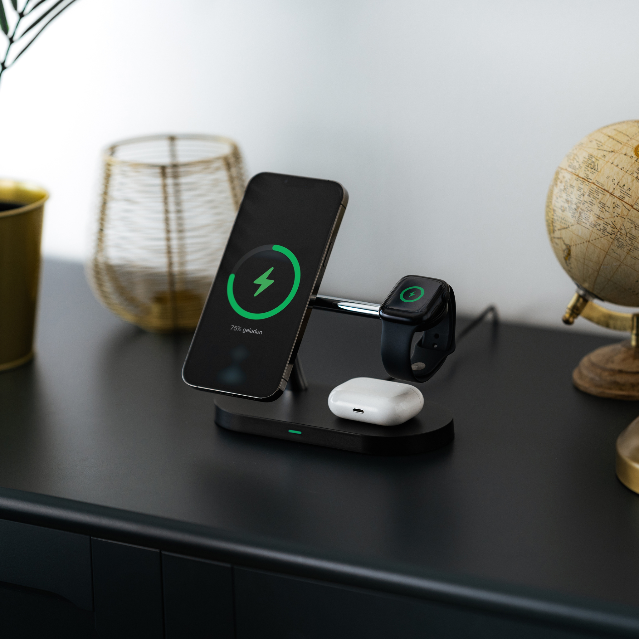 LuxCharge - 4-in-1 Kabellose Ladestation für Apple und Samsung (Android)